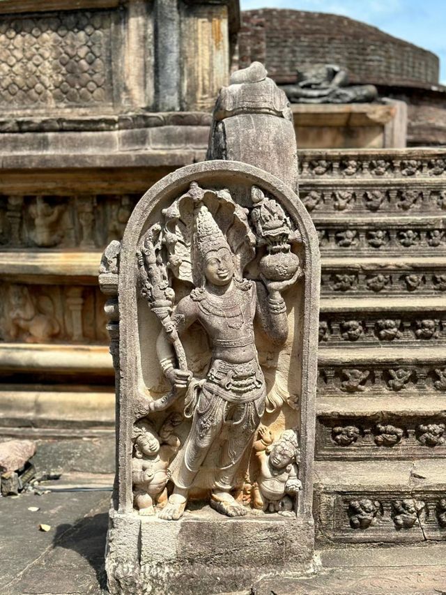 | Polonnaruwa |再次進入一處世界遗產,可看到孫悟空的場景。