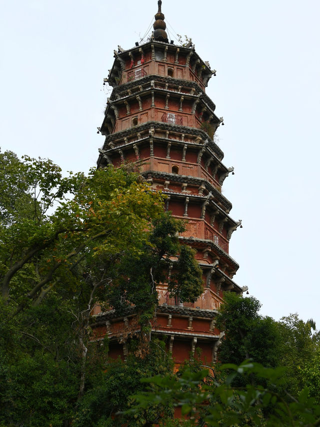 武漢旅遊｜鬧市中難得的靜謐之地-武昌寶通禪寺。