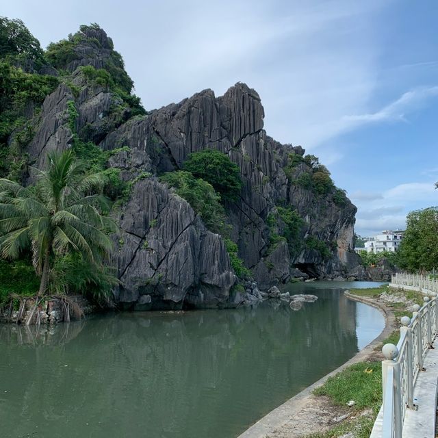 Truly remarkable SUPER -SPECTACULAR trip to beautiful Halong!