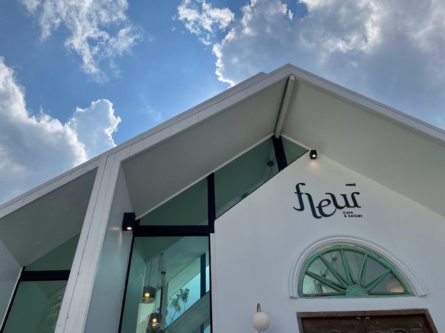 Fleur Cafe & Eatery