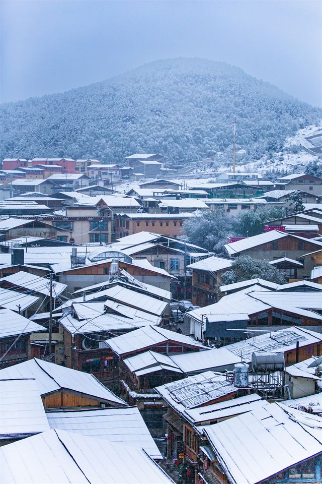 雪落月光之城，漫步在香格里拉獨克宗古城