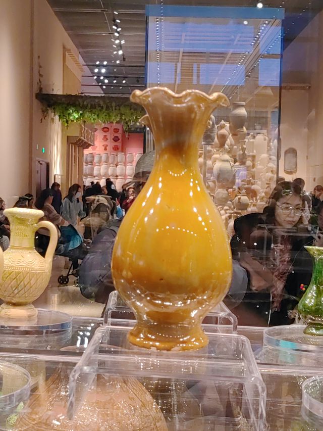 新疆土陶藝術展