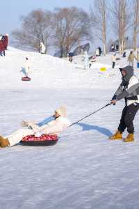 冬日童話冒險，體驗五層樓高的冰雪大滑梯