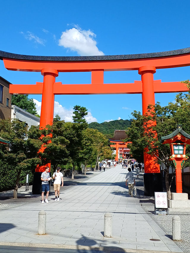 京都景點｜超壯觀千本鳥居—京都伏見稻荷大社—藝妓回憶錄