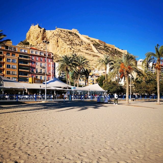 Alicante Beach: Where the Mediterranean Meets Adventure