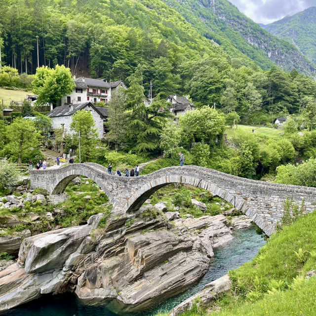 Trekking through Ticino 