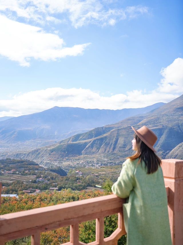 在川西！超美避世村落！！滿山彩林！免費！。