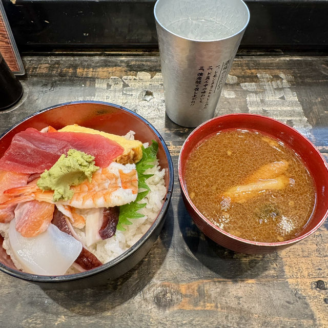 コスパ抜群の海鮮丼が食べられるお店。