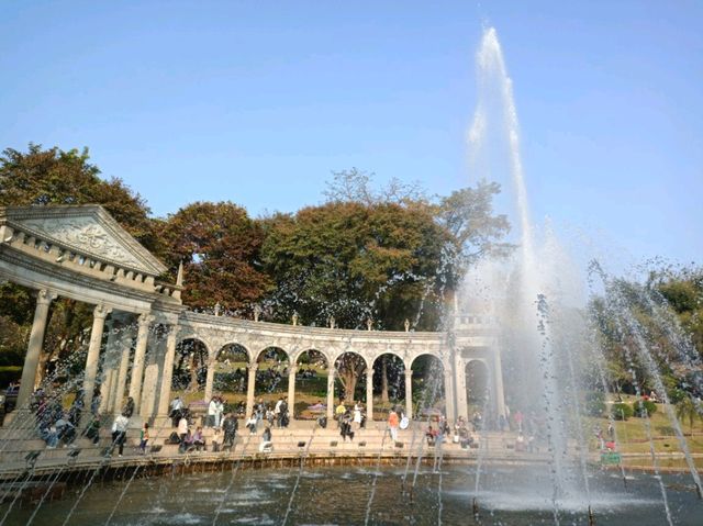 Yuntai Garden Design Stunns Right after Entrance