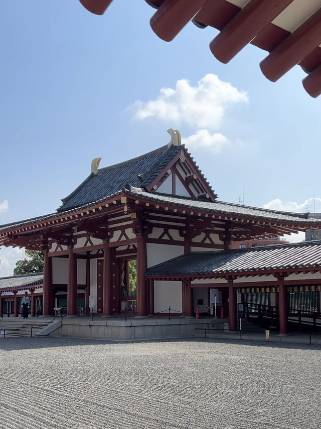 พาเที่ยวขอพรวัดดัง Shitennoji Temple 🎌