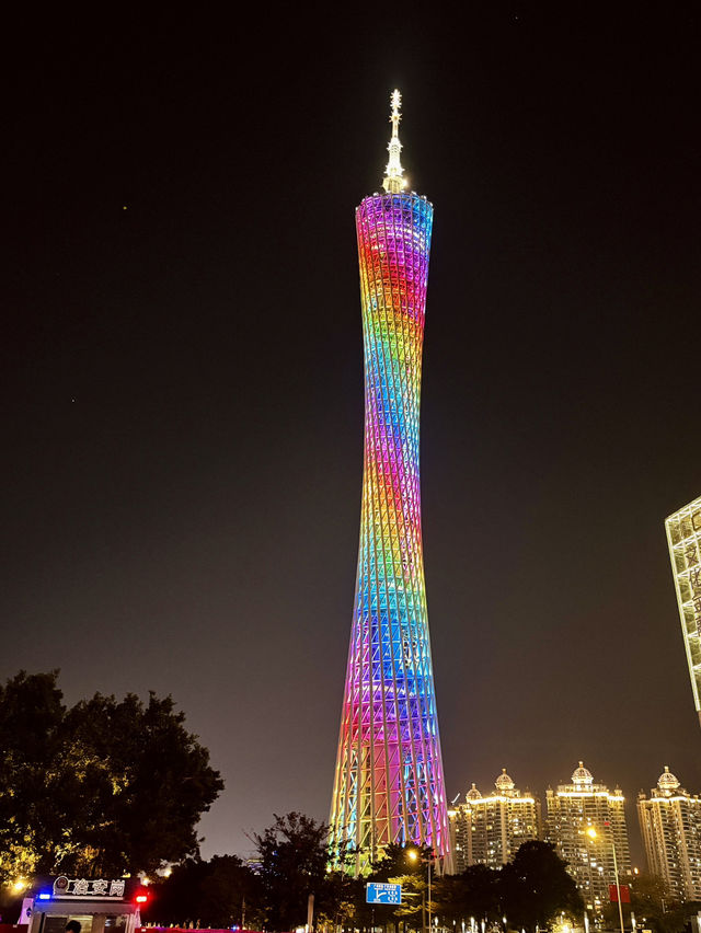 "Enchanting Night Views at Guangzhou Tower"