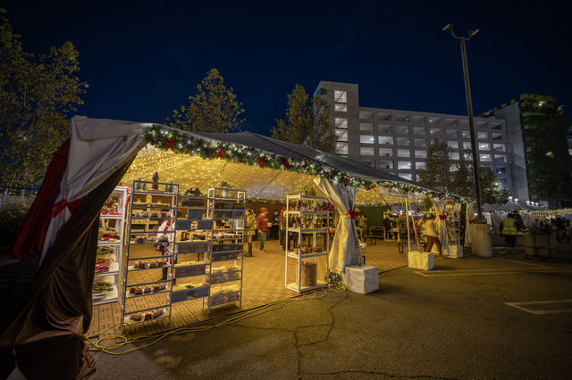 Discover the Christmas Night Market at Row DTLA