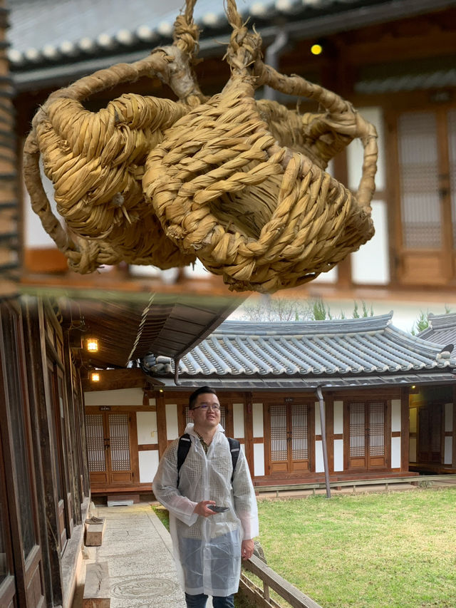 Rainy Day Charm: Exploring Jeonju Hanok Village in Serenit