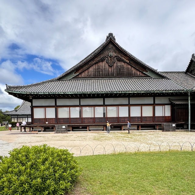  二條城（Nijo Castle）：京都的歷史瑰寶