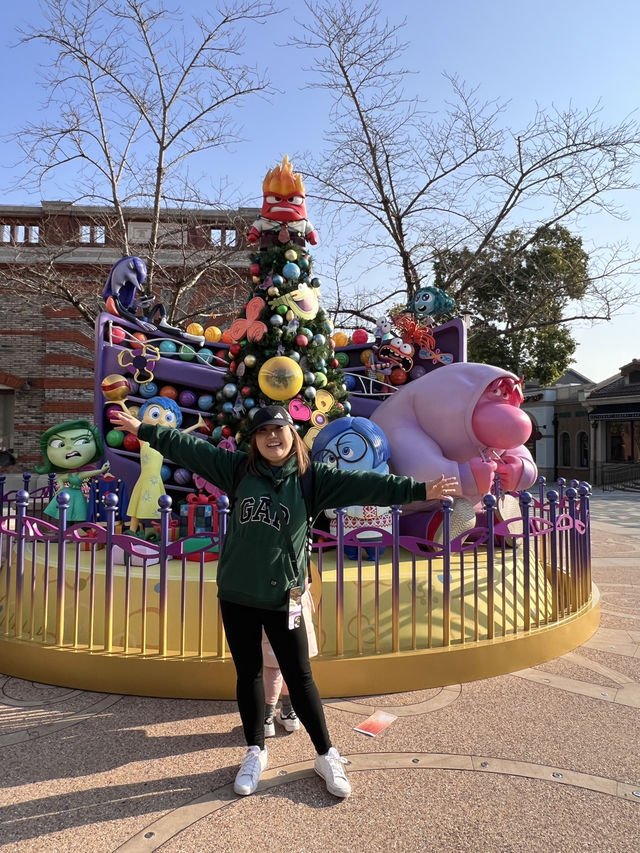 Shanghai Disneyland Christmas 