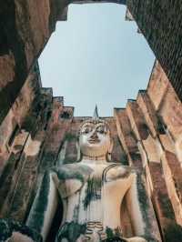 Ancient temple Wat Si Chum 🇹🇭