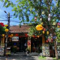 A Roasted Duck Delight: A Must-Try at Com Linh in Hoi An