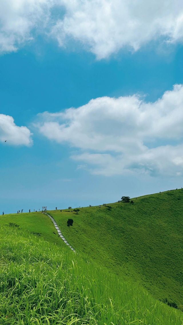 大室山旅遊景點。