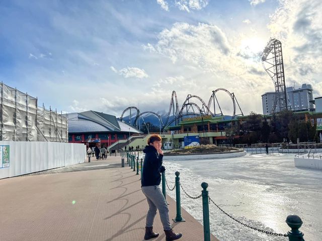 ฟูจิคิวไฮแลนด์(Fuji-Q Highland) 富士急ハイランド