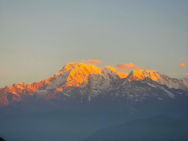 Gateway to the Himalayas: Sarangkot View Tower