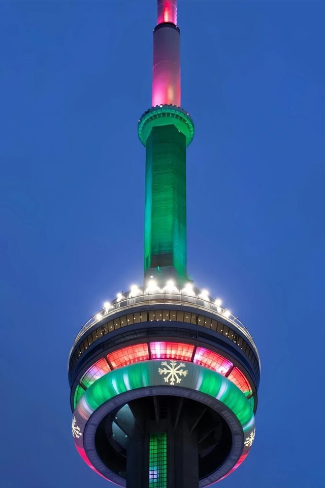 CN Tower不愧是多倫多標誌性建築，震撼到了！！。