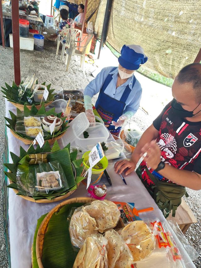 週末限定 清邁 Coconut Market