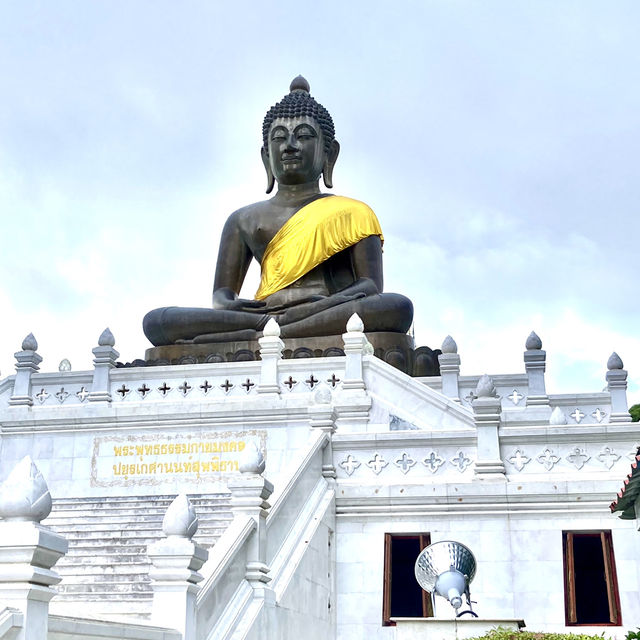 The Great Holy Buddha Statue @Betong