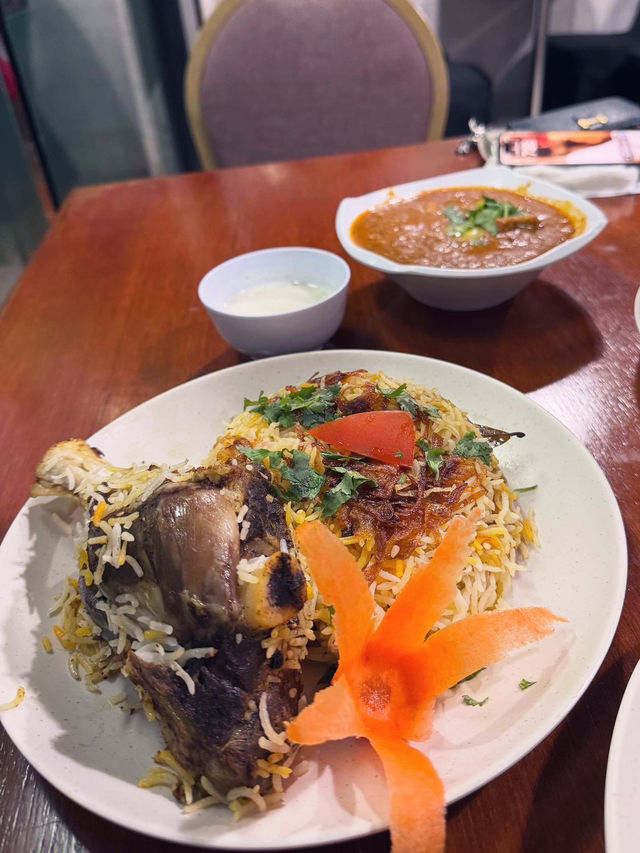 Singapore Cafe & Michelin-Recommended Biryani