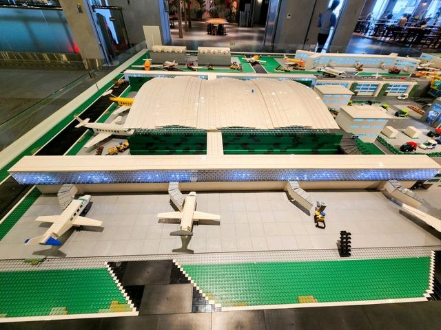 15萬塊LEGO打造出迷你桃園機場