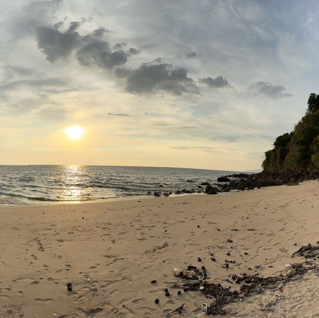 Amazing beach at Koh Kradan Thailand. The sea very beautiful. Sand is white. Nice place to visit and