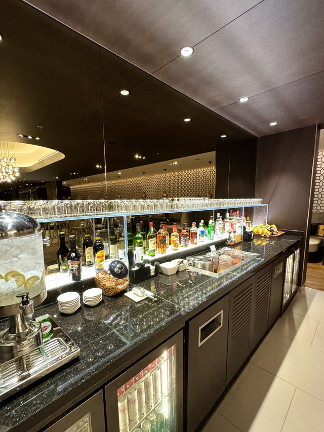 シンガポール　シンガポール観光　British Airways Loungeは洗練されたラウンジだった！