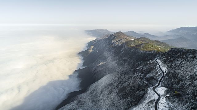 重慶小瑞士武陵山也下雪啦！