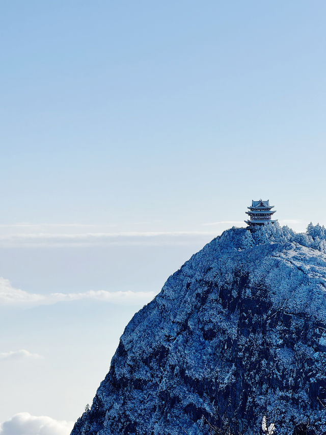 誰說峨眉山淡季人少？