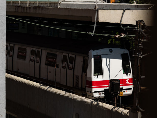 復古打卡位 - 港鐵白頭列車