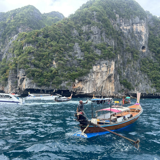 Maya bay Phiphi island 🏝️