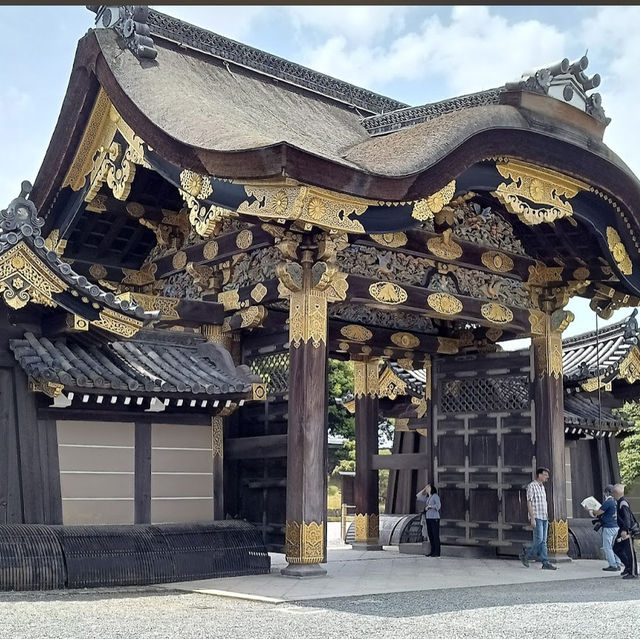  二條城（Nijo Castle）：京都的歷史瑰寶