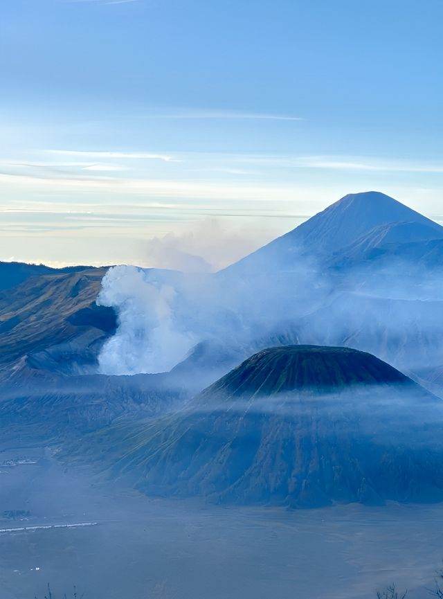 布羅莫火山：神秘的火山景觀