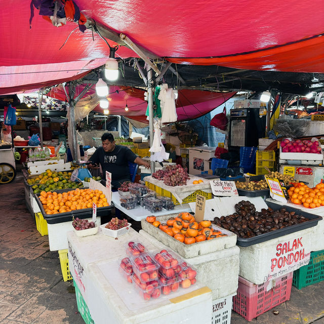 Colors, Culture, and Charm: Exploring Pasar Payang!