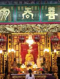 Exploring Tai Hong Kong Shrine in Bangkok China Town