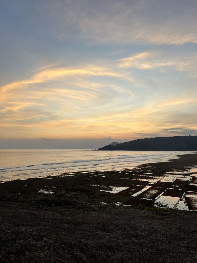 Incredible Pink Skies from Bukit Seger in Lombok 🇮🇩