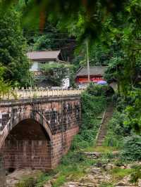 有山有水有橋，卻沒有什麼遊客的地方