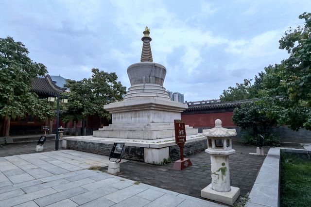 呼和浩特一座因遺塔而得名的寺廟