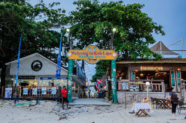 Koh Lipe Walking Street