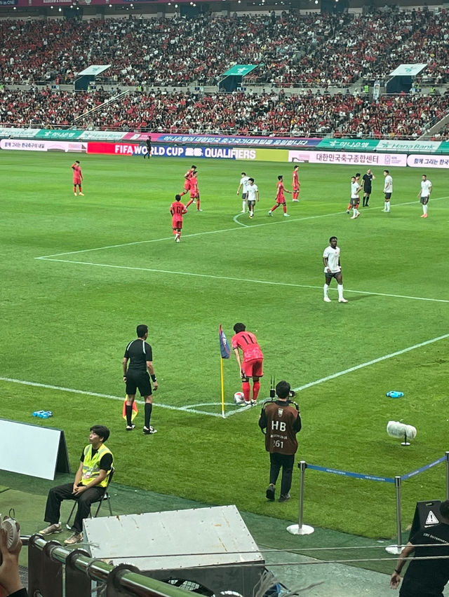 🇰🇷 不一樣的韓國首爾之旅 ⚽️ 要來看韓國人瘋狂的足球嗎？✨