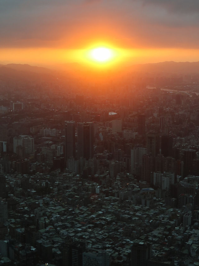 Touch the Sky at Taipei 101 Observatory in Taiwan