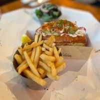 Burger and lobster 