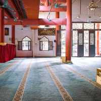 Nestled Among Greenery: The Peaceful Garden of Saad Bin Abi Waqqas Mosque