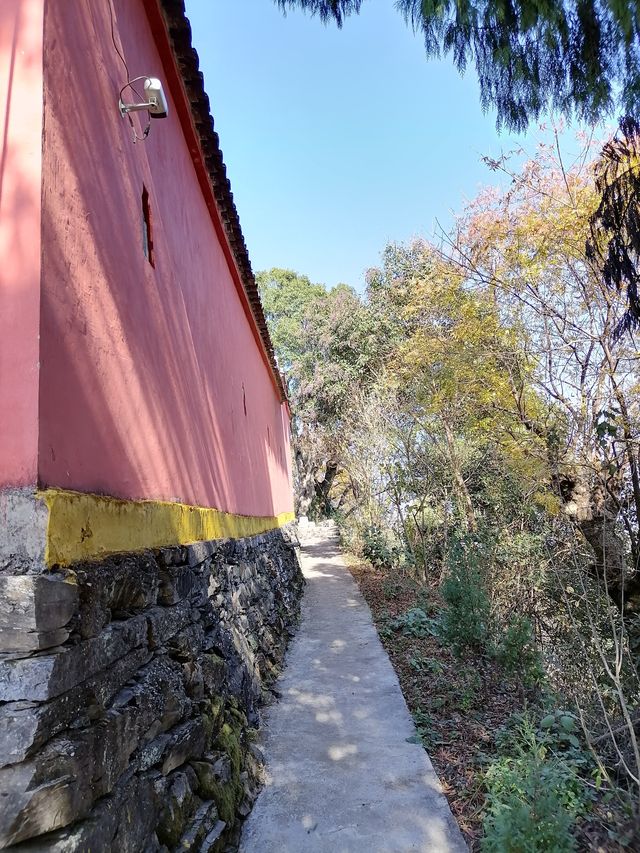 徒步鳳山古剎丨爬山偶然發現的深山古寺