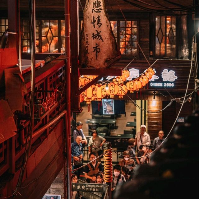 定格九份阿妹茶樓的煙火夜景🎇