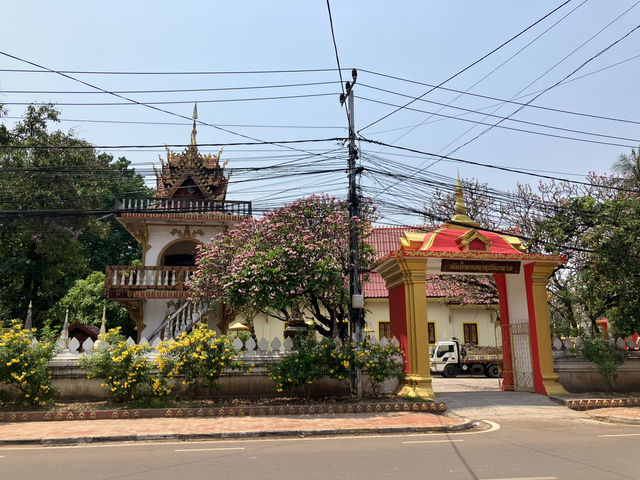 비엔티안 라오스 전통 사원🪷